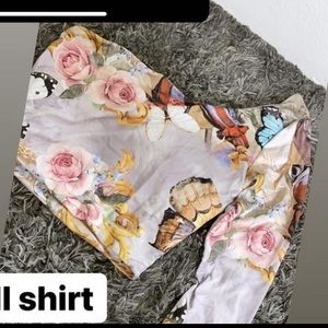 Crop top , only one sleeve